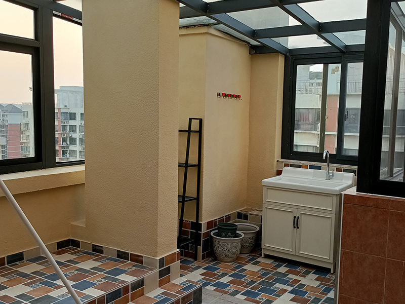 你知道怎么區(qū)分露臺(tái)和陽(yáng)臺(tái)嗎？其實(shí)陽(yáng)臺(tái)裝修費(fèi)用并不高(圖1)