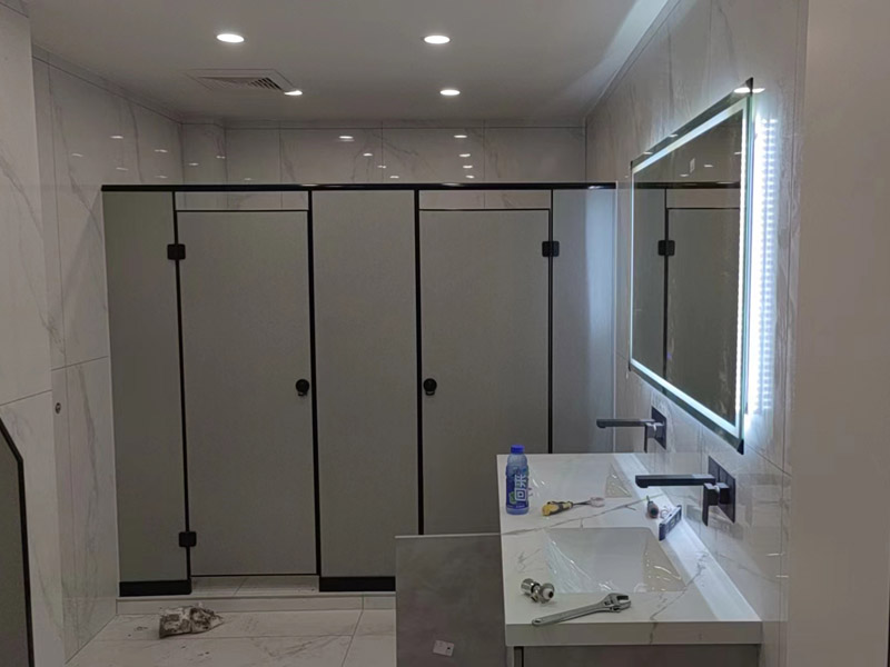 對(duì)于衛(wèi)生間裝修，應(yīng)該選擇哪種瓷磚比較好