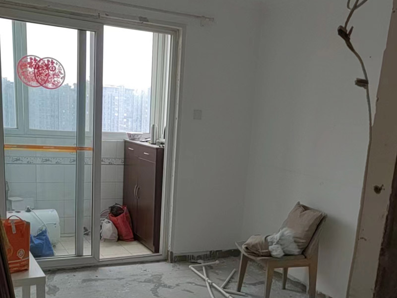 臥室地面墻角漏水滲水如何處理(圖1) 臥室地面墻角漏水滲水如何處理(圖1)