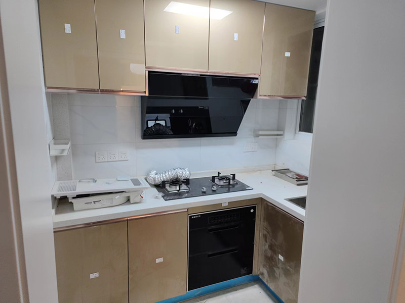 定制櫥柜和瓷磚打的櫥柜哪個(gè)更環(huán)保(圖2) 定制櫥柜和瓷磚打的櫥柜哪個(gè)更環(huán)保(圖2)