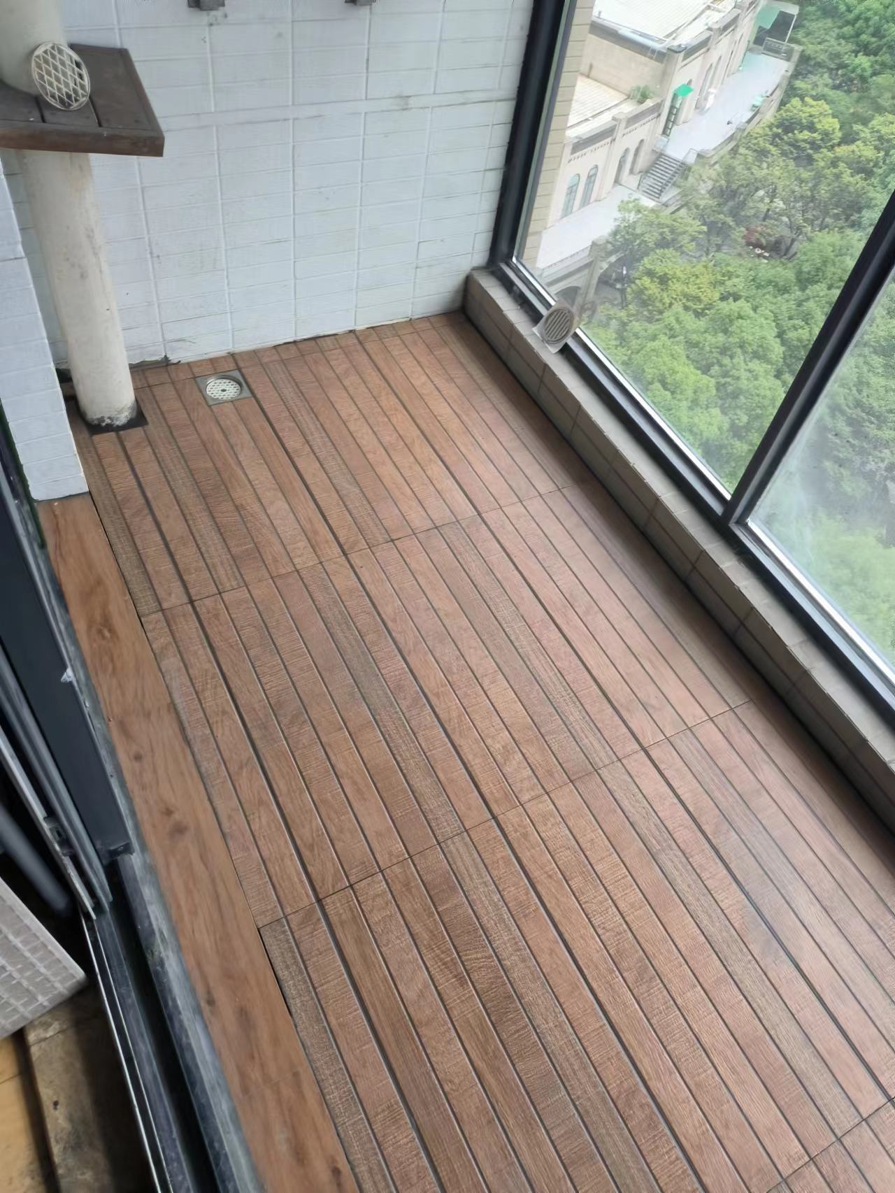 青島地面安裝地板坡度大怎么解決(圖1) 青島地面安裝地板坡度大怎么解決(圖1)